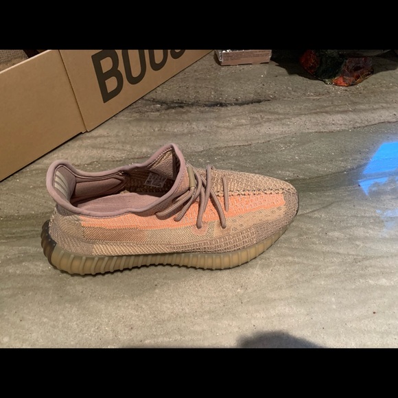 Adidas Yeezy Boost men’s shoes. Never worn. Comes with box extra pair of laces. - Picture 6 of 12